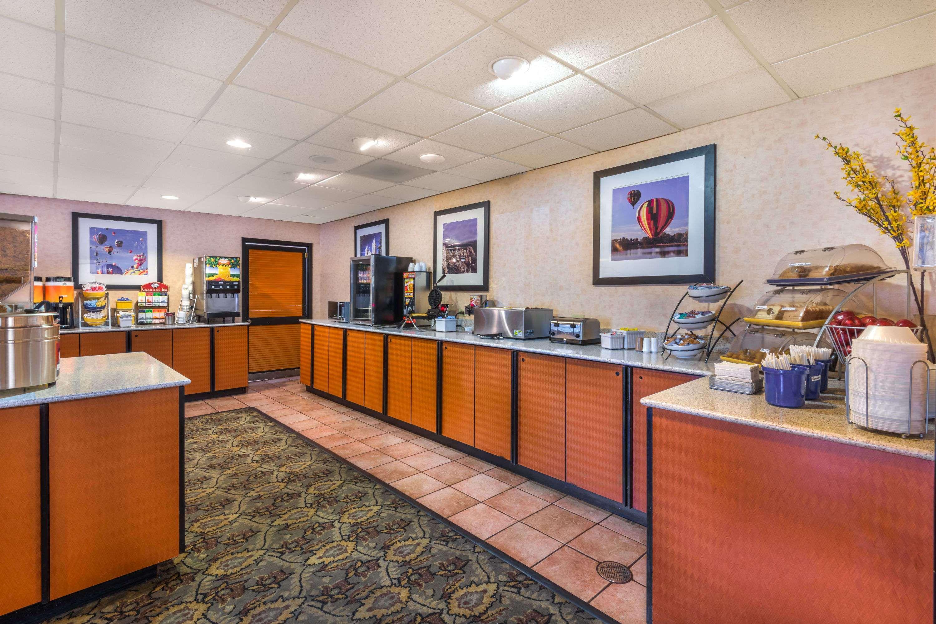 Days Inn & Suites By Wyndham Albuquerque North Exterior foto